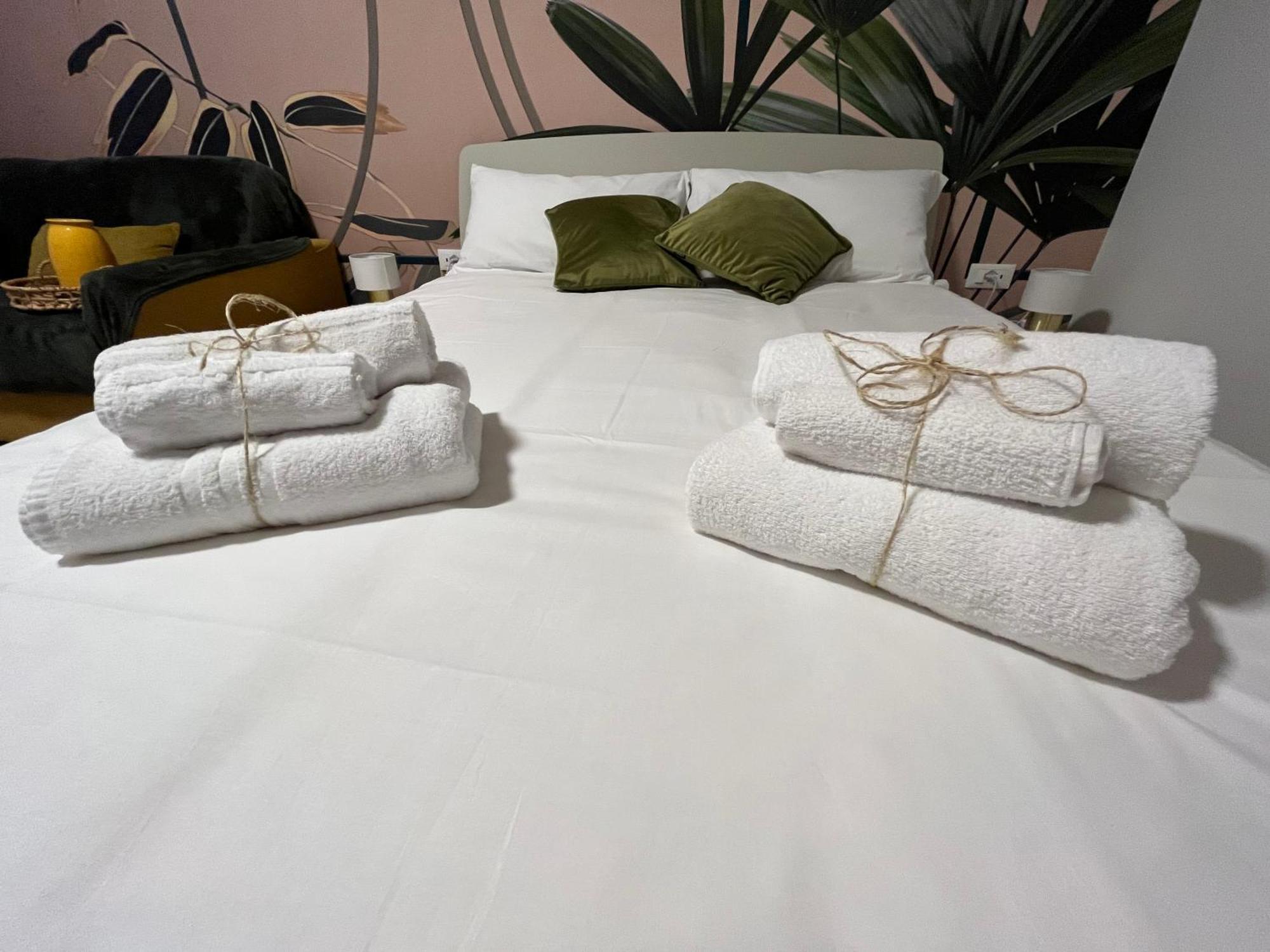 Calari Rooms - Monolocale Bologna Exterior photo